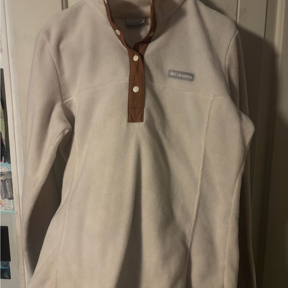 Columbia Cream and Tan Fleece Pullover